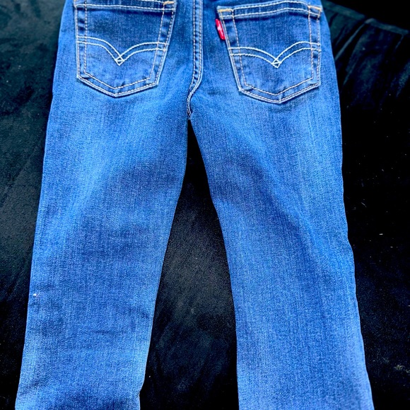 Toddler Levi’s skinny Jeans - Picture 3 of 3